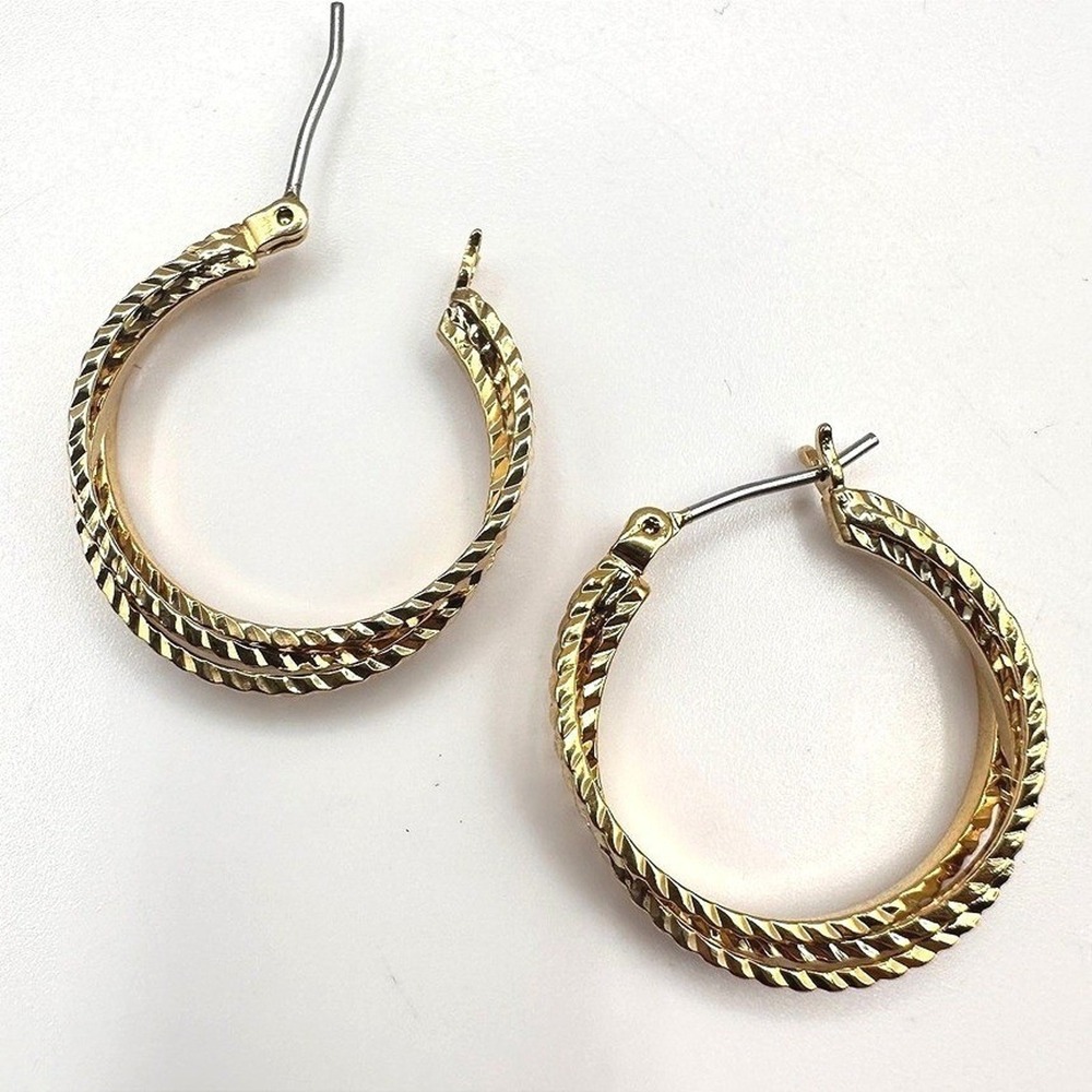 Vintage 90s Gold Tone Textured Double Hoop Earrings Fashion Classic Jewelry